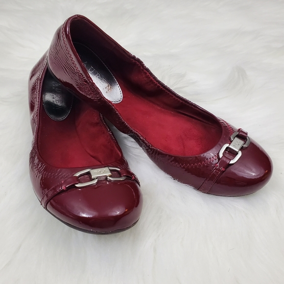 Ralph Lauren Betsy Size 8.5 Dark Berry Patent Leather Ballet Flats